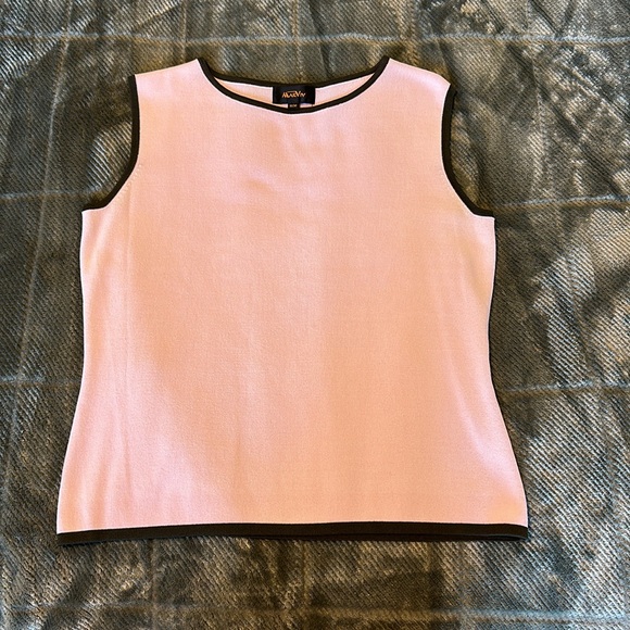 Vintage Size Medium pink twinset cardigan with matching tank top - Picture 6 of 15